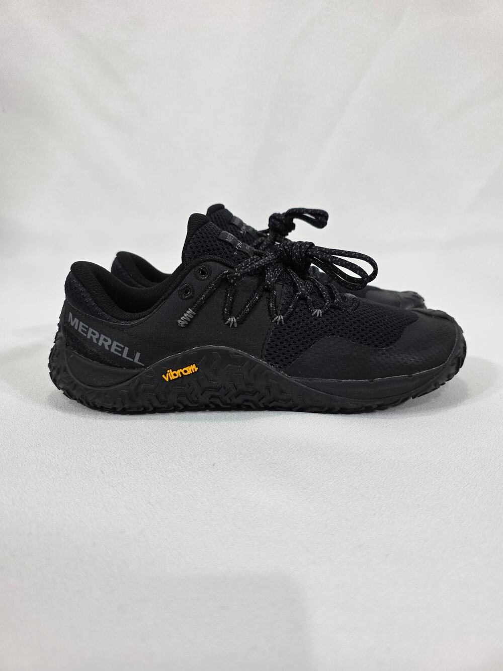 Merrell Trail Glove 7 Triple Black Womens Size 7.5 Barefoot Shoes